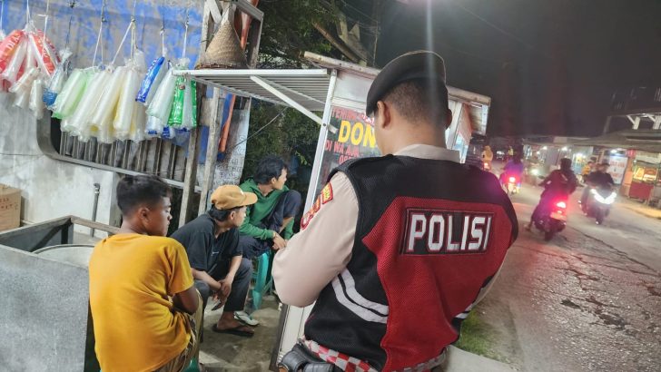 Di sekitaran Darkum Polsek Tigaraksa Anggota Sat Samapta Polresta Tangerang melaksanakan Operasi Cipta Kondisi dipimpin pawas.