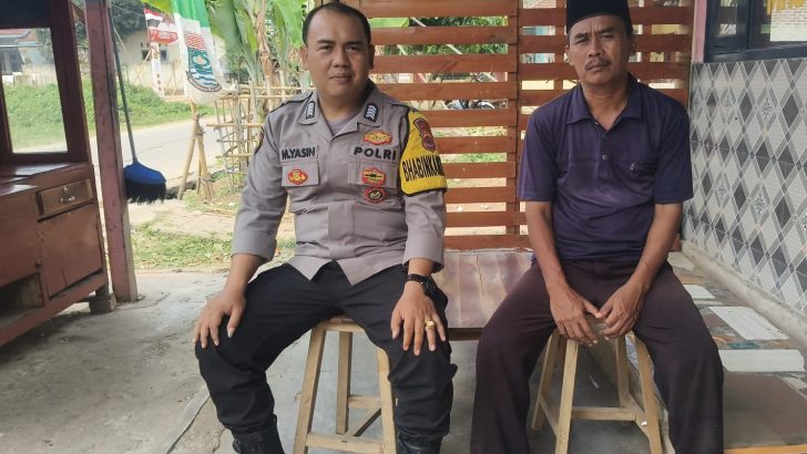 Bripka M Yasin Bhabinkamtibmas Polsek Balaraja Polresta Tangerang Polda Banten Sambang Tokoh Masyarakat guna terjalin kedekatan polri dengan Tokoh Masyarakat