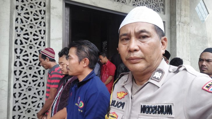 Polsek Cikupa Tingkatkan Keharmonisan dengan Masyarakat Melalui Kegiatan Jumat Keliling