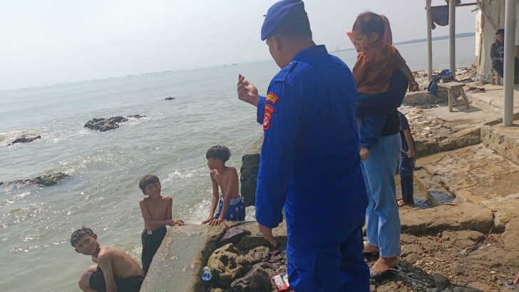 Agar situasi aman dan nyaman ditempat wisata ziarah Pulo cangkir Bripka Sayoko melakukan PAM wisata.