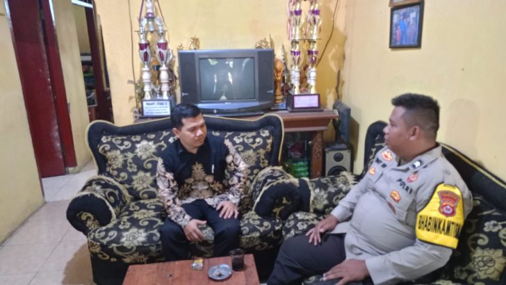 Bhabinkamtibmas Polsek Cisoka Menjalin Kedekatan dengan Masyarakat Melalui Kegiatan Sambang
