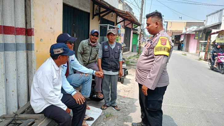 Kegiatan sambang Polisi RW merupakan bagian rutin dari tugas pokok Bhabinkamtibmas dalam rangka meningkatkan partisipasi masyarakat terhadap kamtibmas