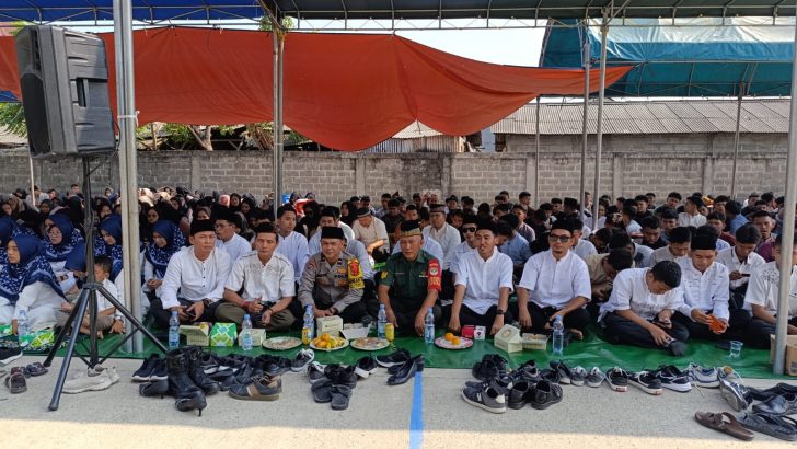 Bhabinkamtibmas Desa Pasir Jaya Sosialisasikan Kamtibmas di Peringatan Maulid Nabi di SMA Negeri 31