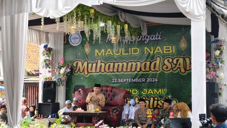 Personil Polsubsektor Jayanti Polsek Cisoka Polresta Tangerang melaksanakan kegiatan dengan warga berikan himbauan keamanan di wilayah.