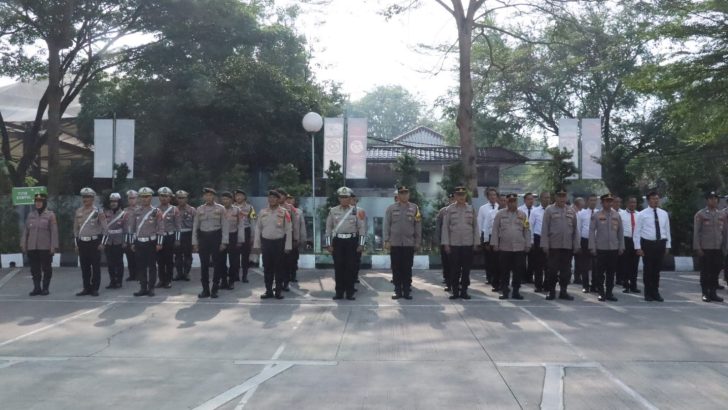 **Anggota Sat Reskrim Ikuti Apel Pagi di Polresta Tangerang untuk Jaga Disiplin**
