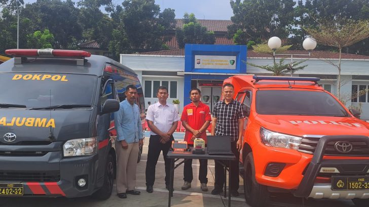 **KBO Sat Reskrim Dampingi Anggota dalam Pengecekan Kendaraan Dinas Polresta Tangerang**
