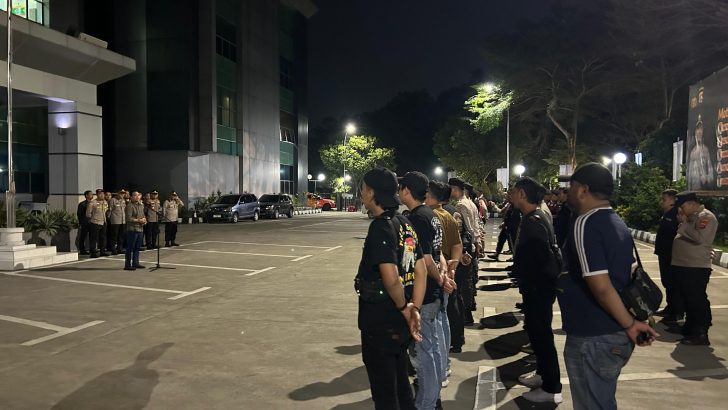 Kasat Reskrim Pimpin Apel Piket Kompi Siaga Polresta Tangerang untuk Antisipasi Kejahatan Jalanan