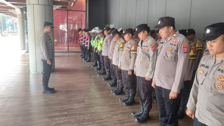 Anggota Sat Reskrim Polresta Tangerang Ikuti Apel PAM Kunjungan Menteri Perhubungan RI ke Mall Ciputra dan Masjid ASH-SHOMAD