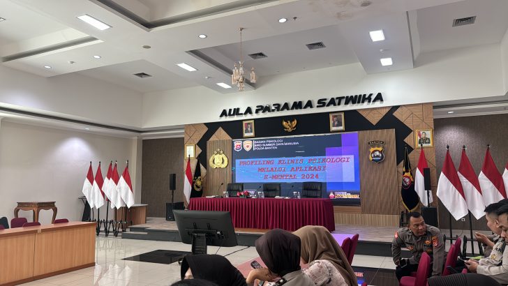 briptu desi melaksanakan sosialisasi emental erohani