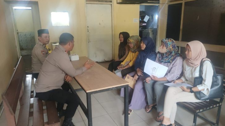 Giat Jumat Curhat, Bhabinkamtibmas beserta Kanit Binmas Polsek Balaraja Polresta Tangerang, Serap Keluh Kesah Masyarakat