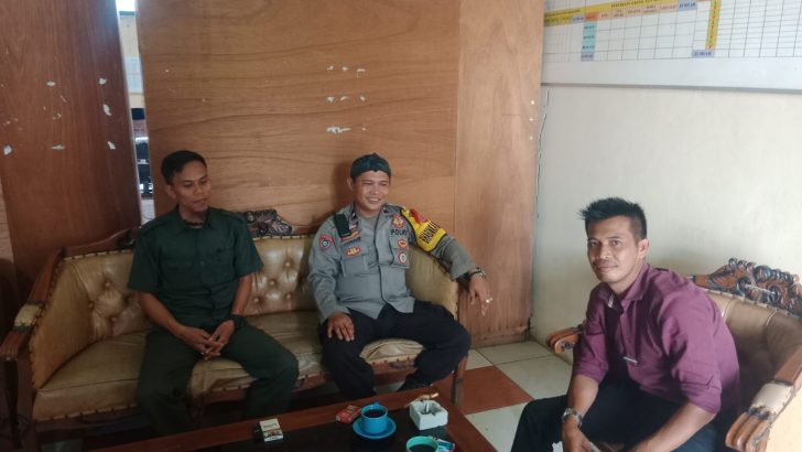 Bhabinkamtibmas Desa SentulPolsek Balaraja melakukan himbauan Kamtibmas