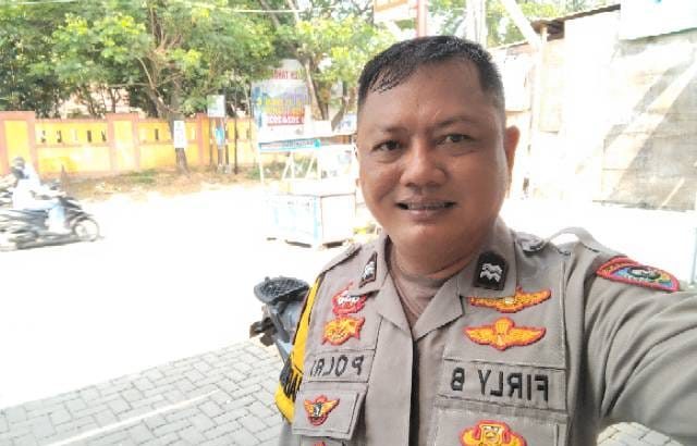 Antisipasi Kejahatan, Aipda hednrik Anggota Polsek Tigaraksa Rutin Patroli barcode selasa 22/10/2024.
