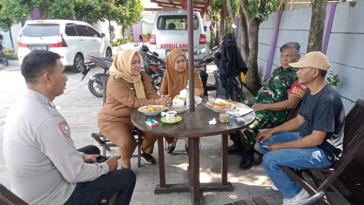 Pererat Hubungan dengan Warga, Babinkamtibmas Sukamulya Adakan Tatap Muka