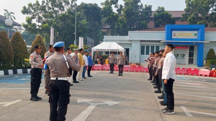 Anggota Unit Harda Sat Reskrim Ikuti Apel Serah Terima Sebelum Piket Fungsi