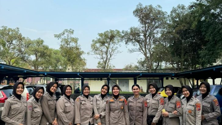 Polwan Satreskrim Polresta Tangerang Terlibat dalam Pengamanan Rapat Paripurna Istimewa DPRD Kabupaten Tangerang