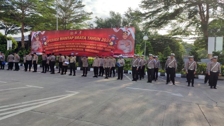 briptu adit melaksanakan apel