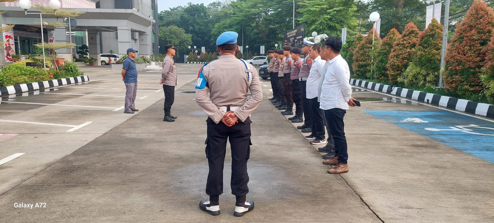 Anggota Sat Reskrim Polresta Tangerang Terima Arahan Sebelum Melaksanakan Piket Fungsi