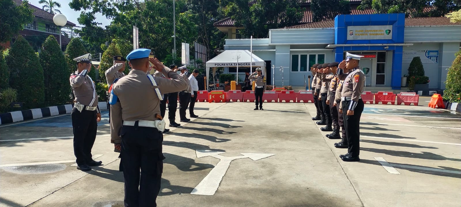 Anggota Sat Reskrim Ikuti Apel Serah Terima Piket Fungsi