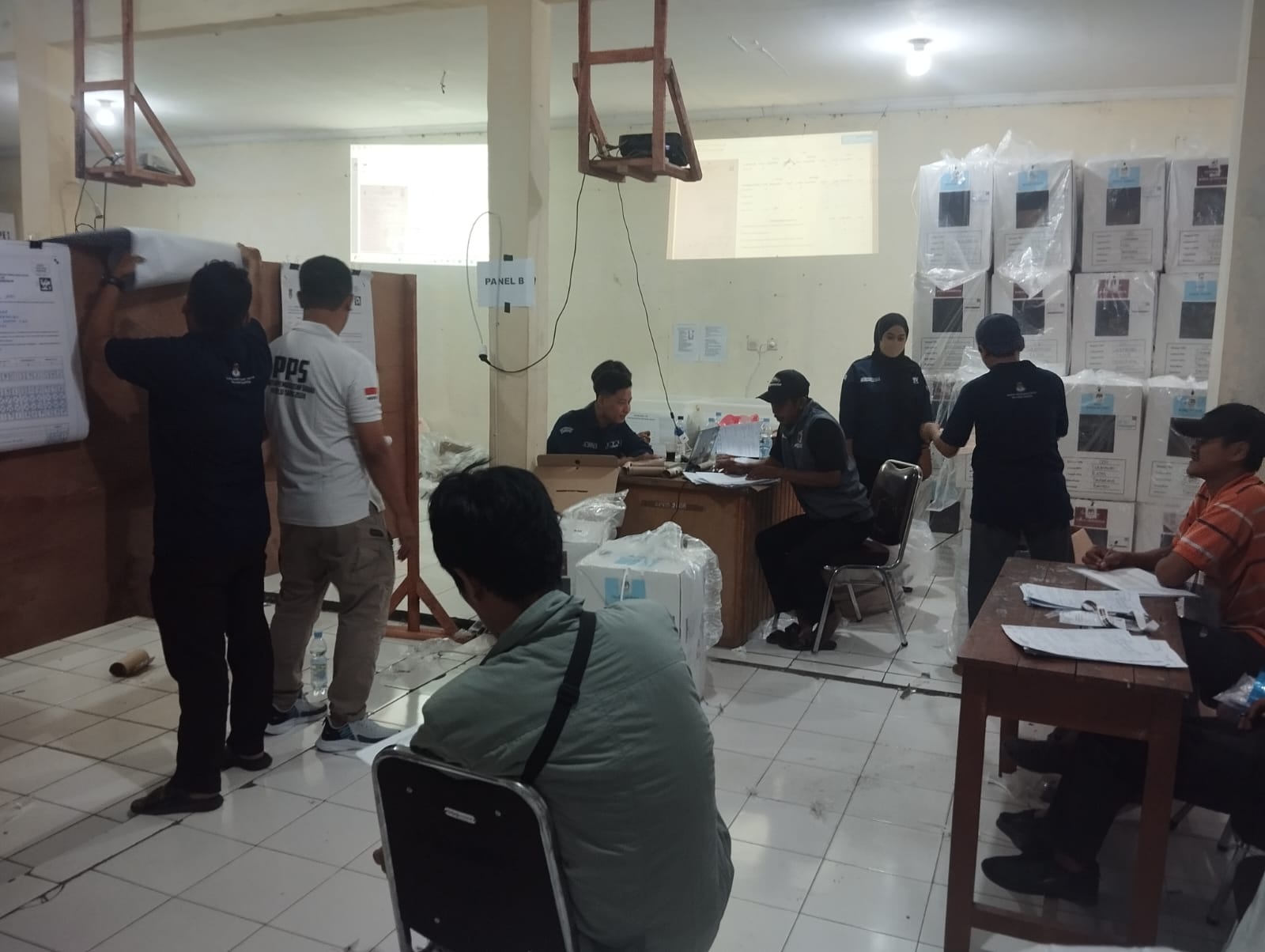 Rapat pleno rekapitulasi pilkada ,tingkat kecamatan Rajeg ,berjalan dengan aman dan lancar.