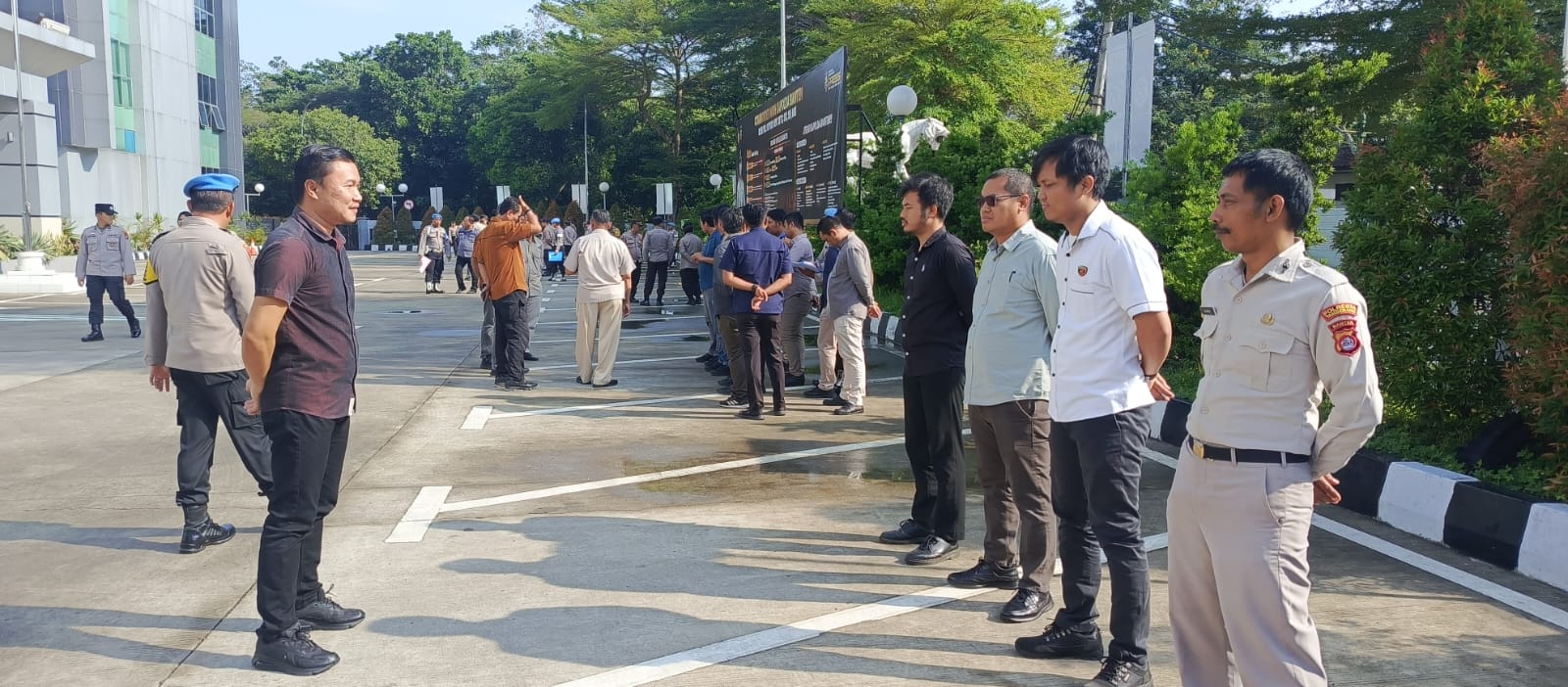 Perwira Unit PPA Sat Reskrim Berikan Arahan kepada Anggota Sat Reskrim