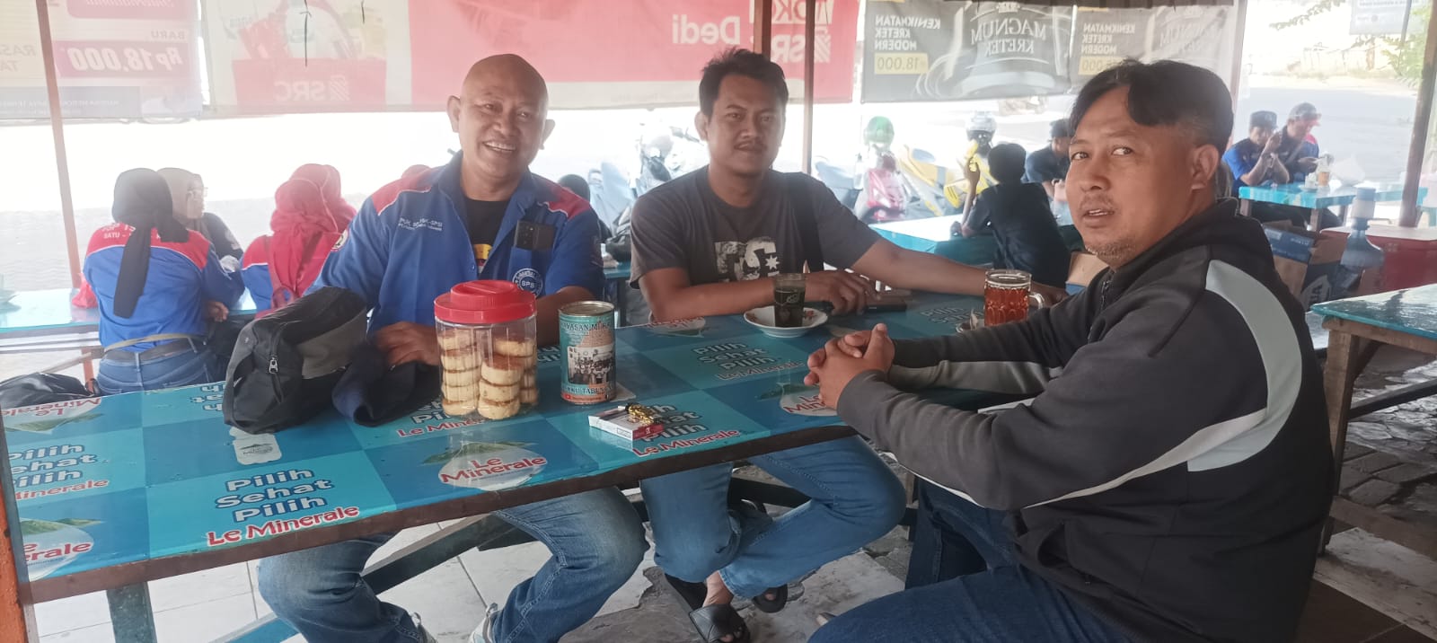 Anggota Sat Intelkam Melaksanakan himbauan terhadap Sdr. Agus (Ketua PUK SPSI PT. VCI) untuk mendukung dan ikut serta dalam memelihara Harkamtibmas
