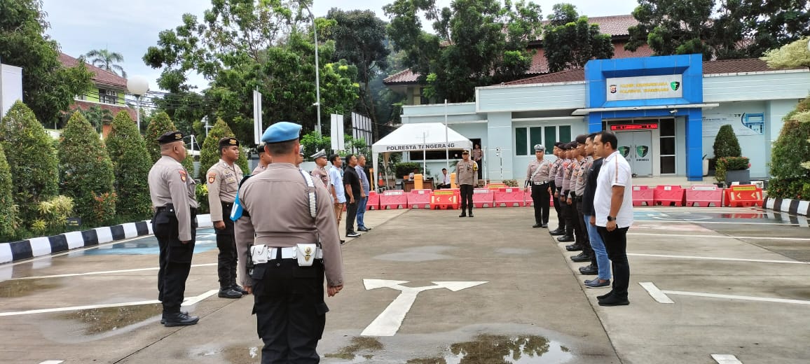 Wakasat Reskrim Pimpin Apel Serah Terima Piket Satfung di Polresta Tangerang