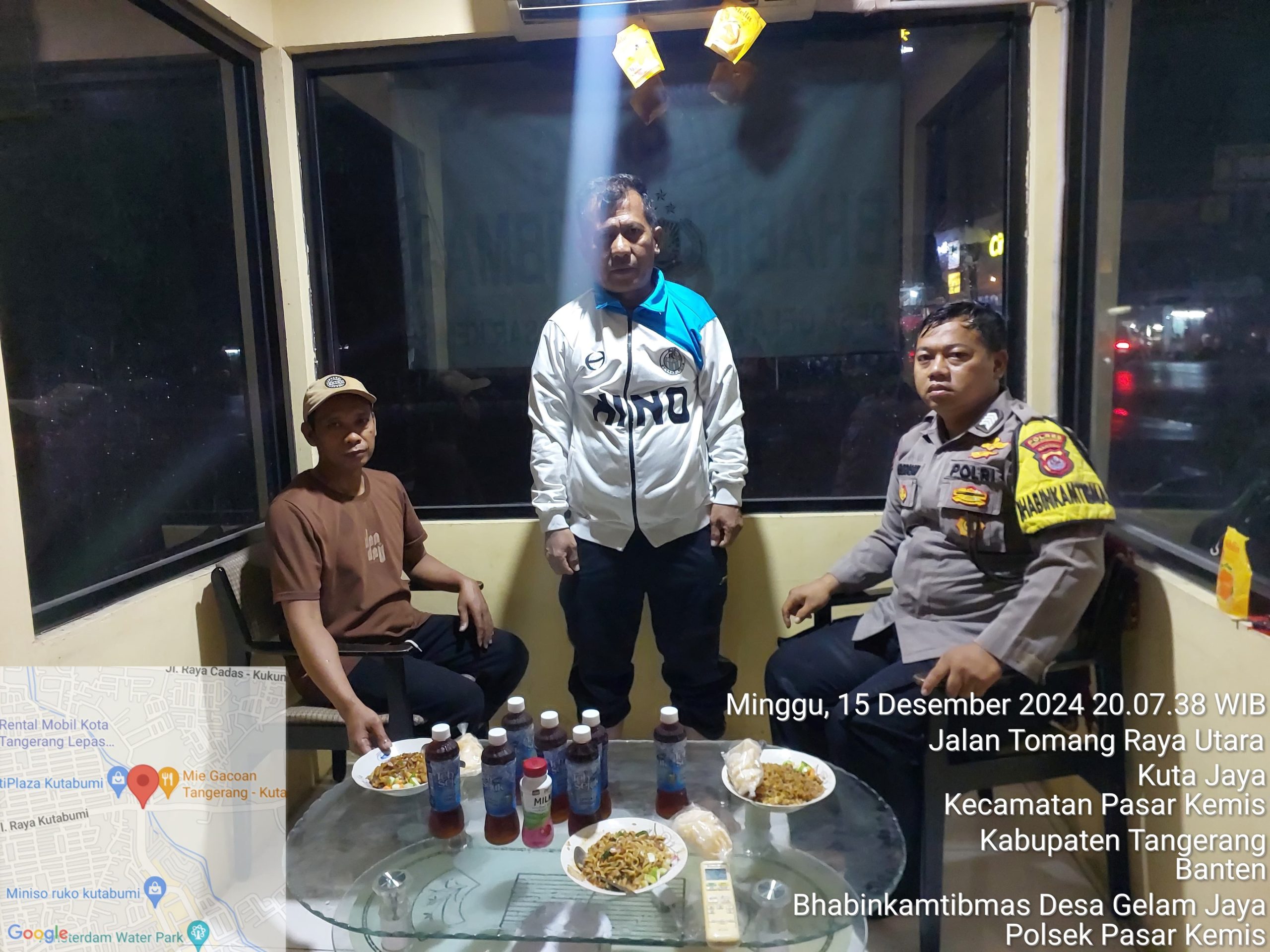 Bhabinkamtibmas Gelam Jaya Sambang Pos Pantau, Ajak Warga Untuk Jaga Persatuan Dan Kerukunan Pasca Pilkada