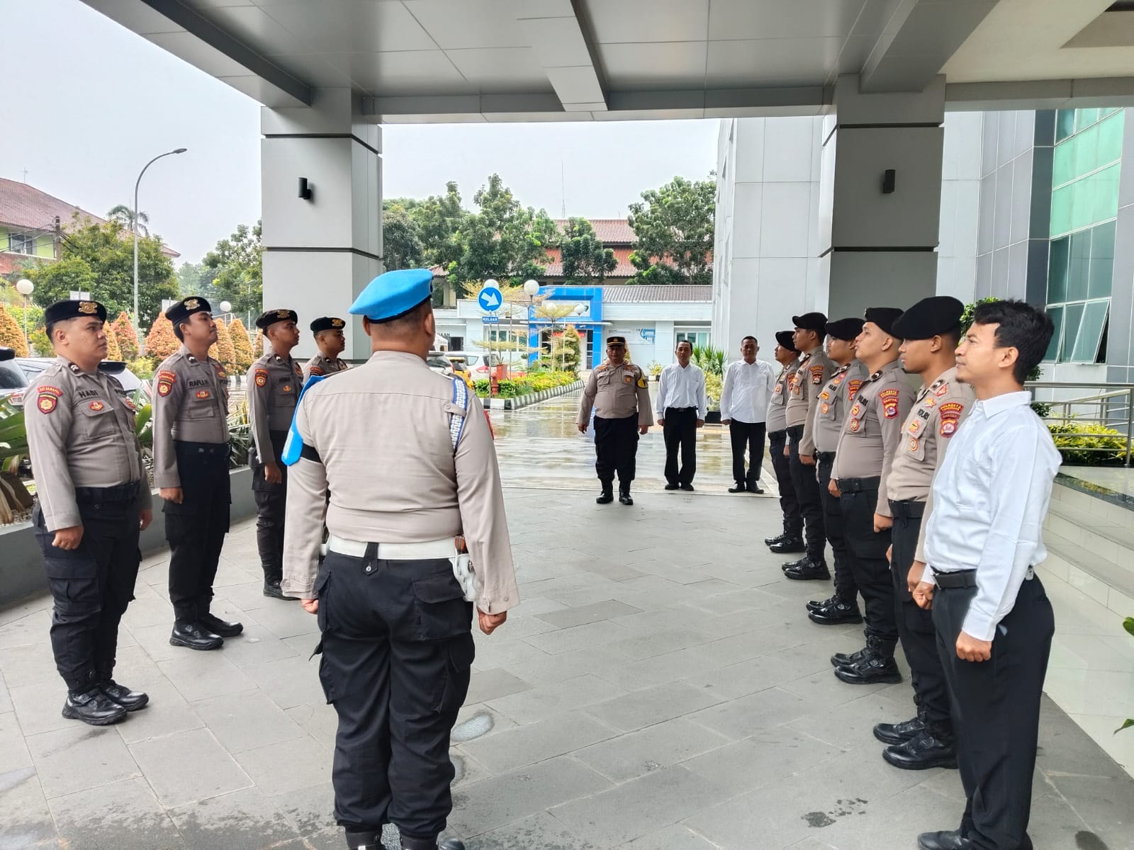 Anggota Sat Reskrim Ikuti Apel Serah Terima Piket Satfung Polresta Tangerang