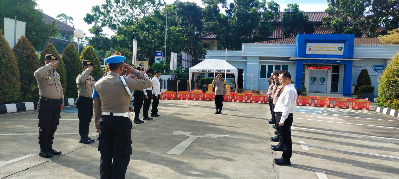 Anggota Sat Reskrim Ikuti Apel Serah Terima Piket Satfung Polresta Tangerang