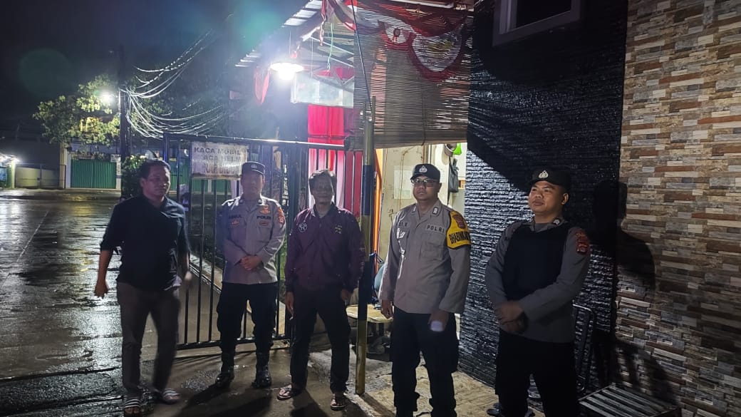 Kanit Reskrim Polsek Rajeg, pimpin patroli mobile wilayah,cegah gangguan Kamtibmas.