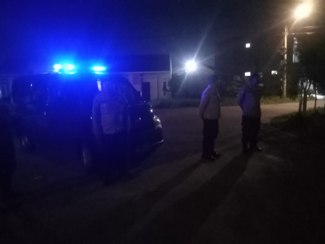 Dalam rangka menjaga Kamtibmas,Polsek Rajeg tingkatkan patroli mobile wilayah.