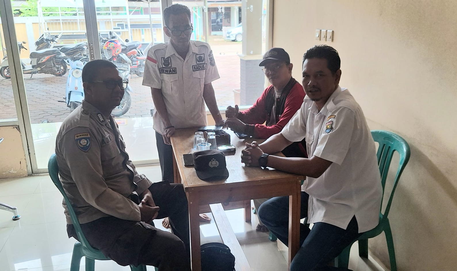 Kegiatan sambang dds bhabinkamtibmas serap aspirasi masyarakat