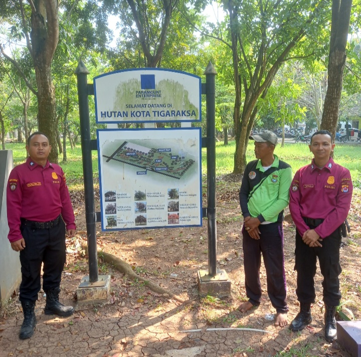 Personil Sat Pamobvit Polresta Tangerang melaksanakan kegiatan Patroli Objek Wisata Hutan Kota Kabupaten Tangerang.