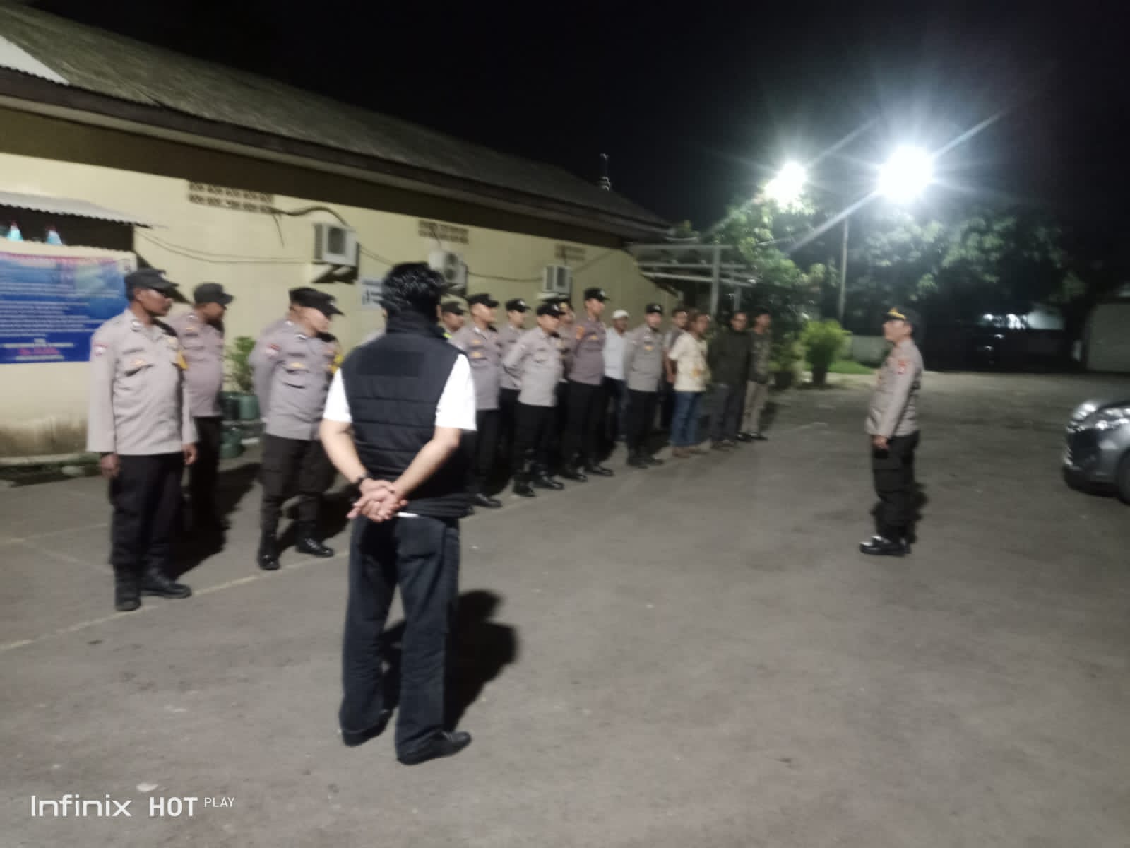 Kabupaten Tangerang – Dalam rangka cipta kondisi situasi Kamtibmas, Kepolisian Sektor Rajeg jajaran Polresta Tangerang Polda Banten menggelar Ops Cipta kondisi atau patroli Kegiatan Rutin Yang Ditingkatkan, di wilayah Kecamatan Rajeg Kabupaten Tangerang, Rabu 05 Februari 2025