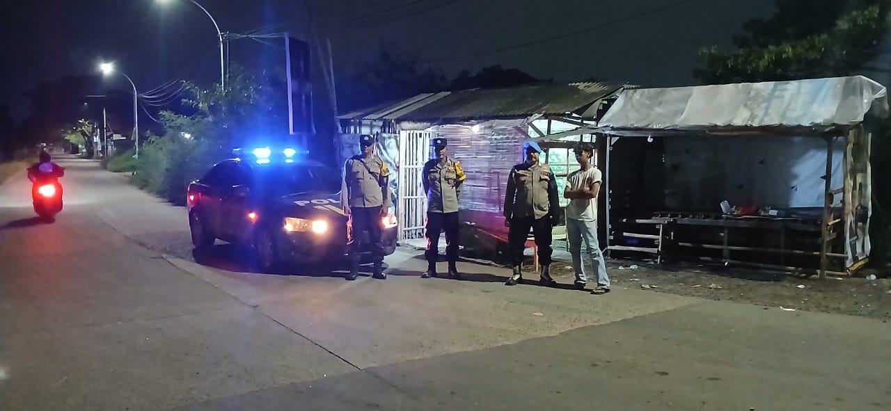 Kabupaten Tangerang – Dalam rangka cipta kondisi situasi Kamtibmas, Kepolisian Sektor Rajeg jajaran Polresta Tangerang Polda Banten menggelar Ops Cipta kondisi atau patroli Kegiatan Rutin Yang Ditingkatkan, di wilayah Kecamatan Rajeg Kabupaten Tangerang, Minggu 23 Maret 2025