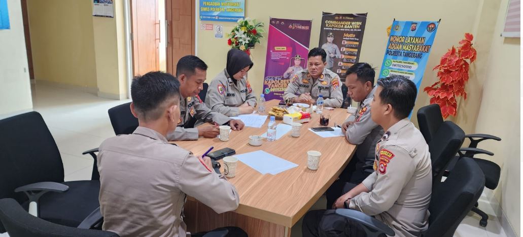 AKP Kudratullah, S.H., M.M , Pimpin Anev Rutin Siwas Polresta Tangerang