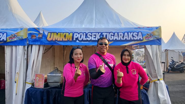 Polsek Tigaraksa Turut Serta Meriahkan HUT Bhayangkara ke-80, Bhayangkari Ranting Tigaraksa Gelar Bazar UMKM di Alun-Alun Pemda Tigaraksa* Tigaraksa – Dalam rangka memeriahkan Hari