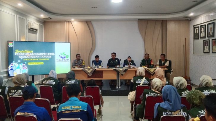Bhabinkamtibmas Polsek Tigaraksa Hadiri Sosialisasi Inovasi Pengelolaan Sampah Skala Rumah Tangga di Kelurahan Tigaraksa