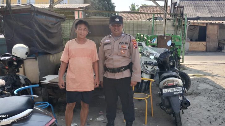 Polsek Panongan Sambangi Warga Mekar Bakti, Sosialisasikan Layanan Polisi 110