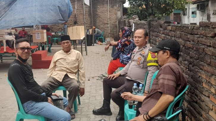 Bhabinkamtibmas Polsek Pasar Kemis Gelar Sambang dan “NGARIUNG” Bersama Warga di Kutabaru