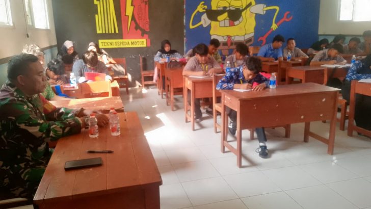Polisi Berikan Edukasi Anti-Bullying Saat MPLS di SMK Pilar Nusantara Pasar Kemis