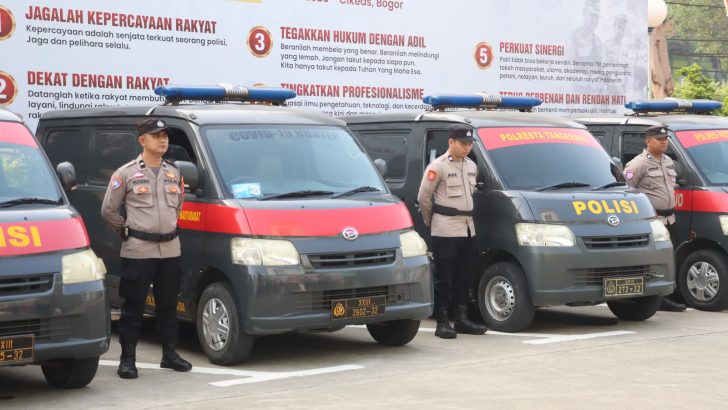 *Siaga Antisipasi Kebakaran, Kapolresta Tangerang Cek Kesiapan Kendaraan Dinas dan Personel*