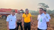*Kapolsek Tigaraksa Bersama Camat dan Lurah Kaduagung Cek Lahan Kering Terbakar*