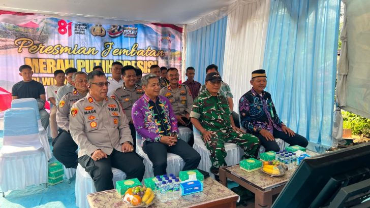 *Polsek Tigaraksa Melaksanakan Peresmian dan Revitalisasi Jembatan Merah Putih Secara Virtual oleh Presiden Republik Indonesia*