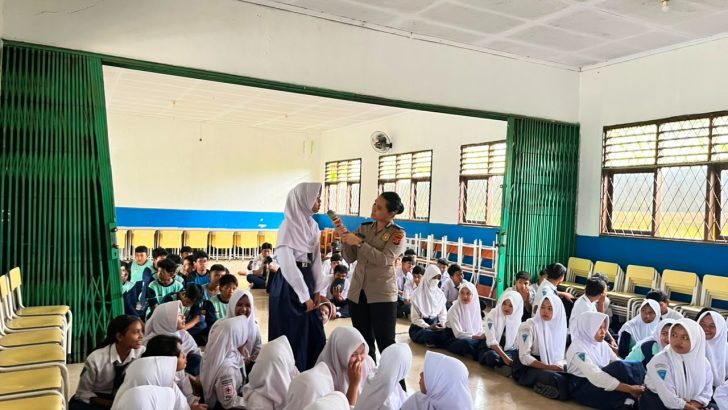 Rangkaian HUT Polwan ke-78: Cegah Kenakalan Remaja, Polwan Polresta Tangerang Sambangi SMP 3 Tigaraksa