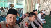 Kapolsek Kresek Sholat Jum’at Keliling di Desa Kresek sekaligus berikan pesan Kamtibmas