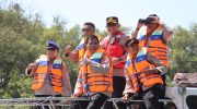 Patroli Laut, Kapolresta Tangerang Sisir Perairan Pulau Cangkir hingga Batas Serang