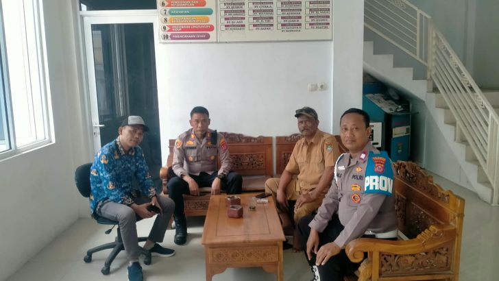 Jaga Kondusivitas Wilayah, Kapolsek Mauk Sapa Warga dan Perangkat Desa Banyu Asih