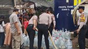 Polri Peduli, 5.000 Liter Air Bersih Disalurkan untuk Warga Serdang Kulon
