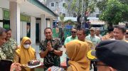 Perkuat Sinergitas TNI-Polri, Forkopimcam Mauk Sambangi Koramil 09/Mauk Berikan Kejutan HUT ke-81 TNI